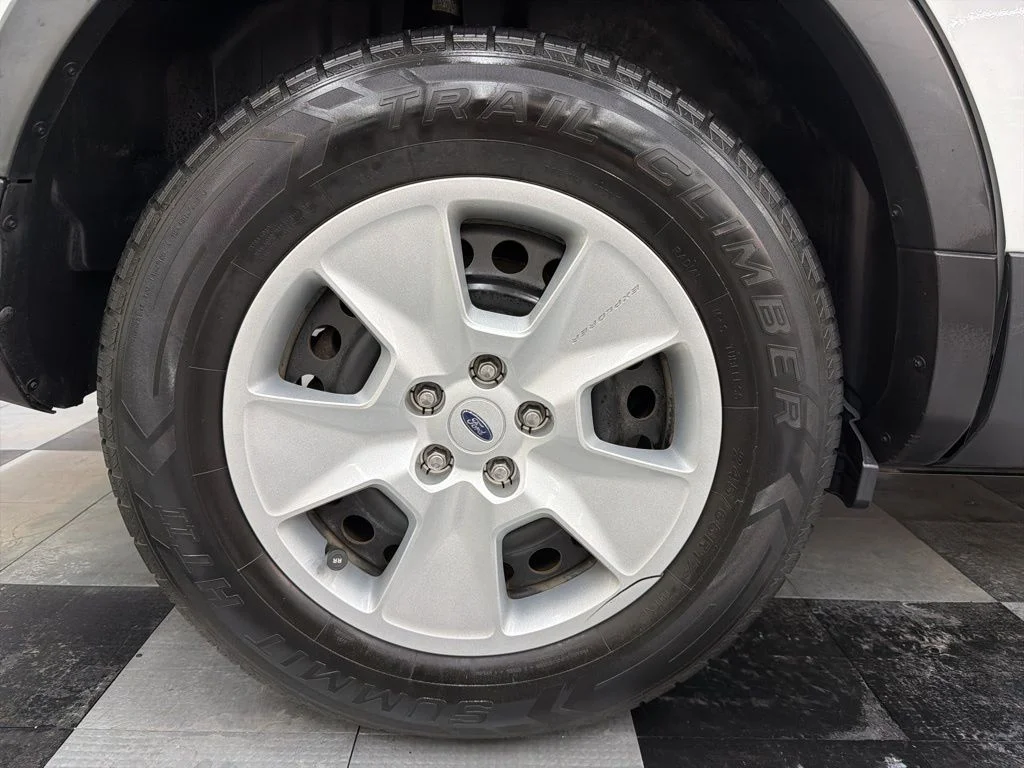 Used 2014 White Ford Base image 13