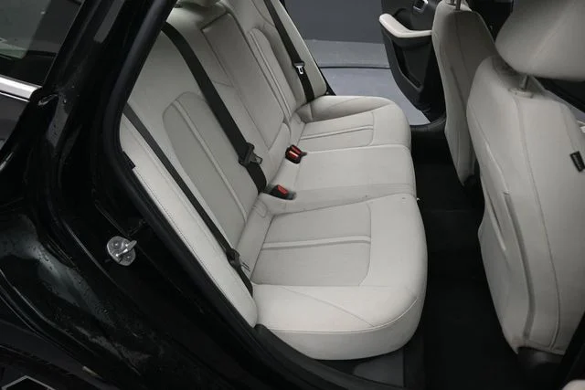 Used 2024 Black Hyundai SEL image 16