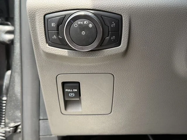 Used 2019 Magnetic Ford XLT image 54