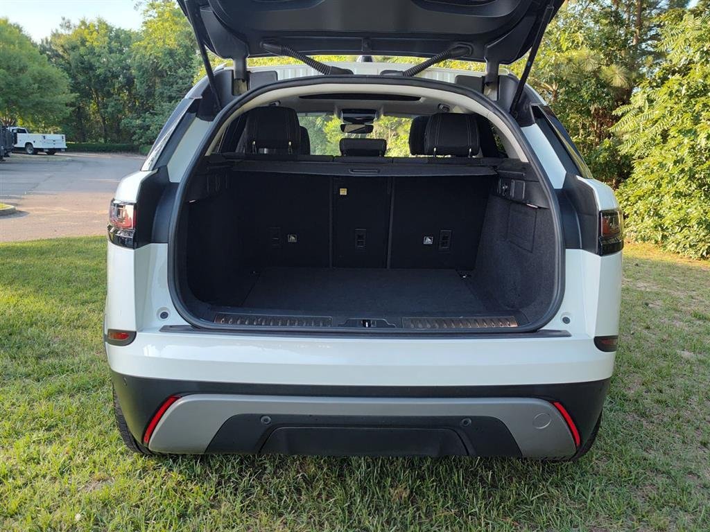 Used 2019 Fuji White Land Rover P250 image 7