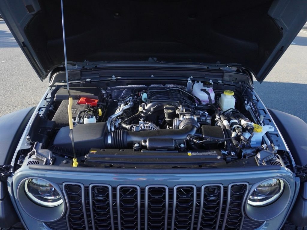 New 2026 Anvil Clear-Coat Exterior Paint Jeep Mojave image 24