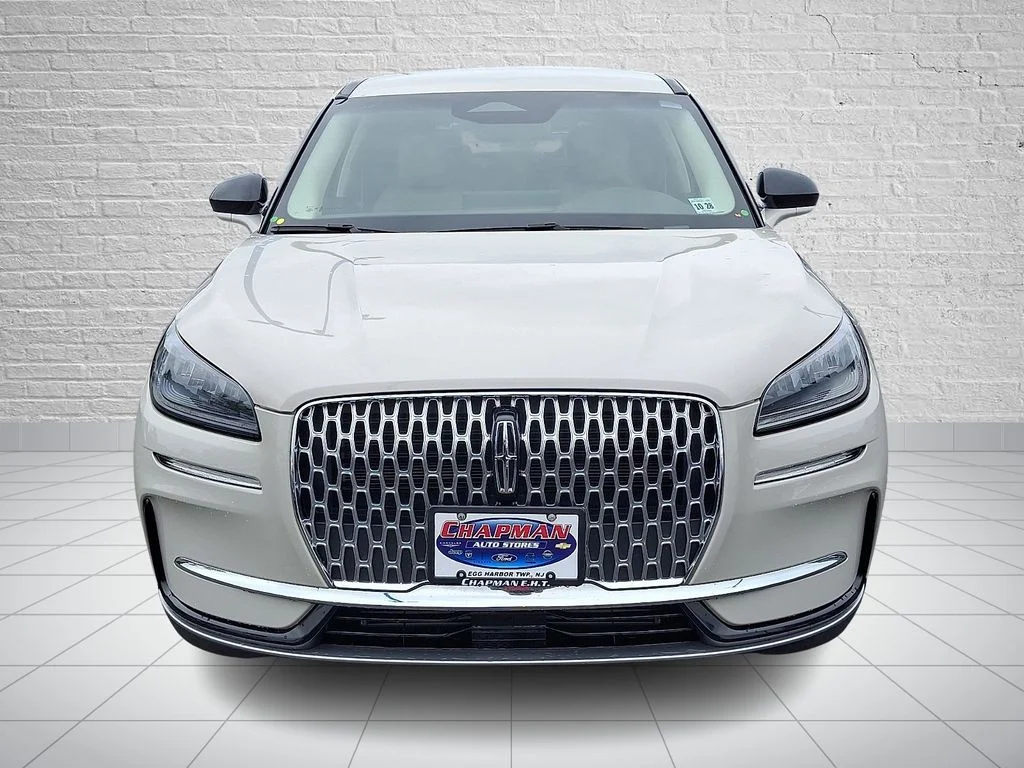 Certified Used 2023 Pearl Metallic Lincoln Standard image 2