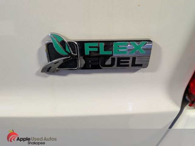 Used 2011 White Ford Limited image 8