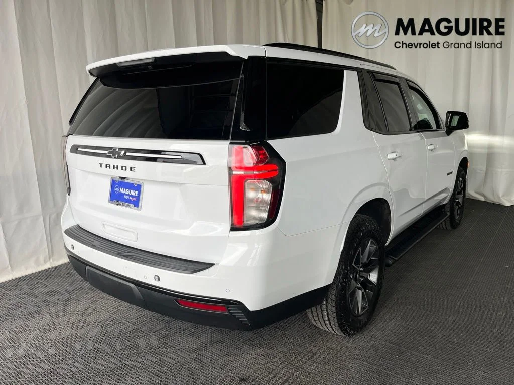 Used 2024 White Chevrolet Z71 image 29