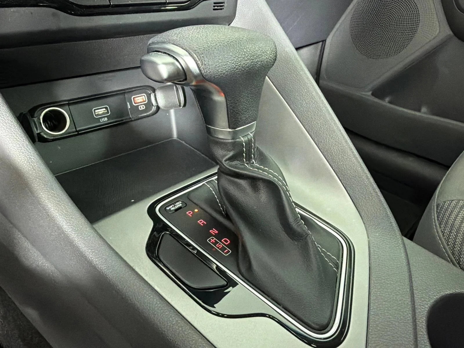 Used 2022 Blue Kia LX image 30