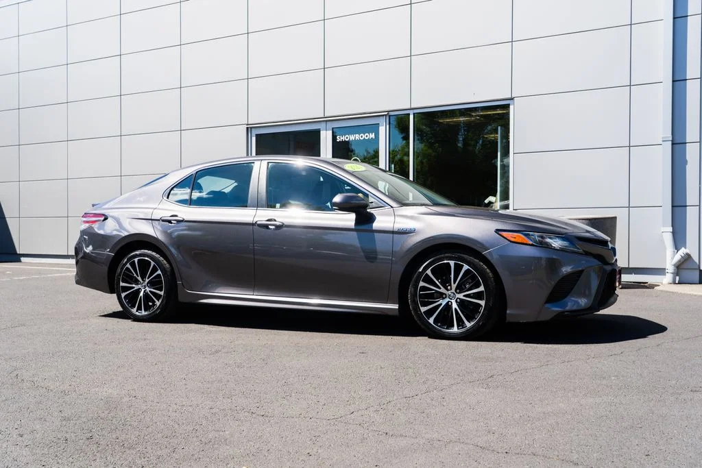Used 2020 Gray Toyota SE image 29