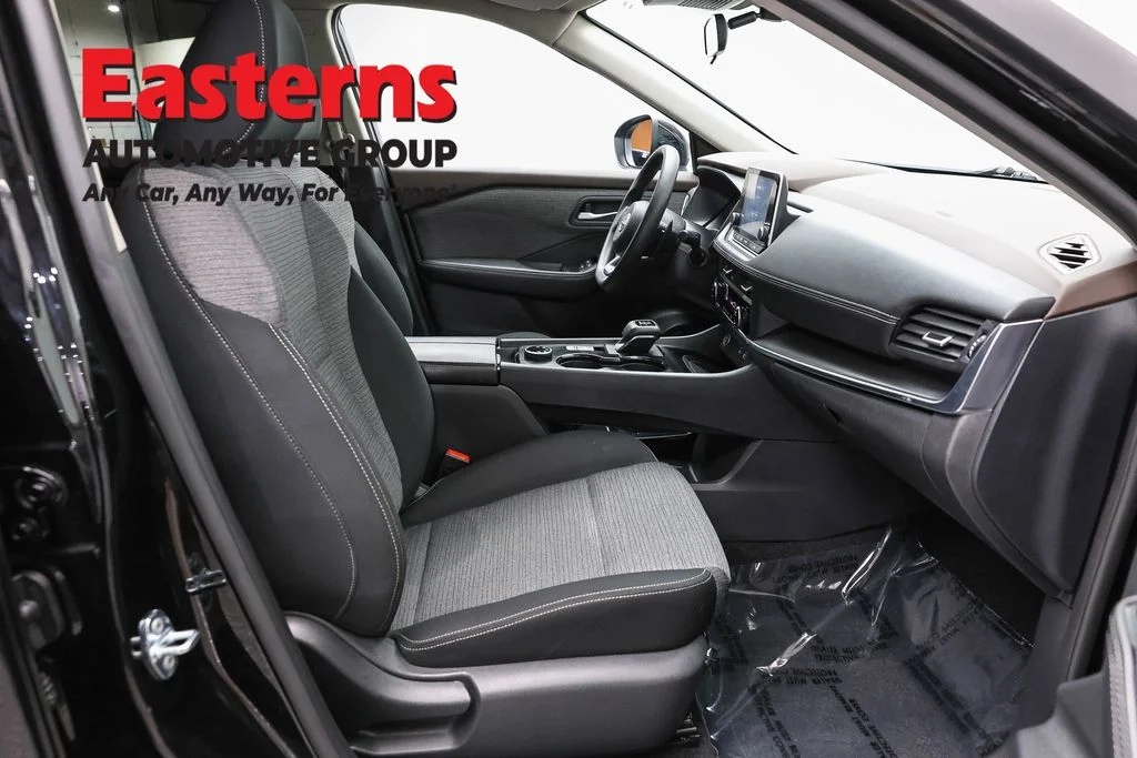 Used 2023 Black Nissan SV image 24