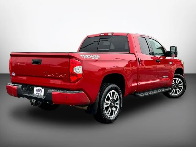 Used 2018 Red Toyota SR5 image 6