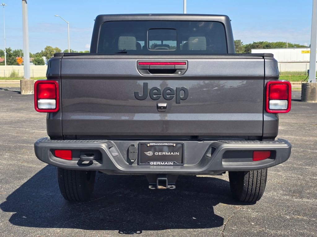Used 2023 Gray Jeep Sport S image 13