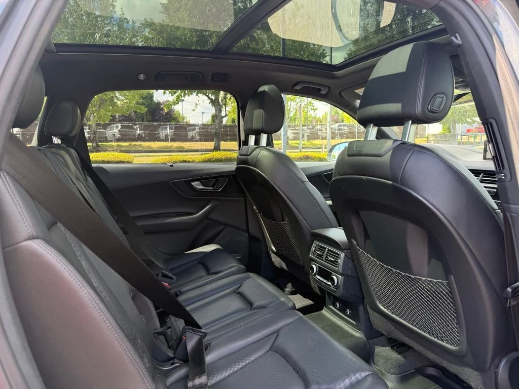 Used 2019 Gray Metallic Audi 55 Prestige image 23