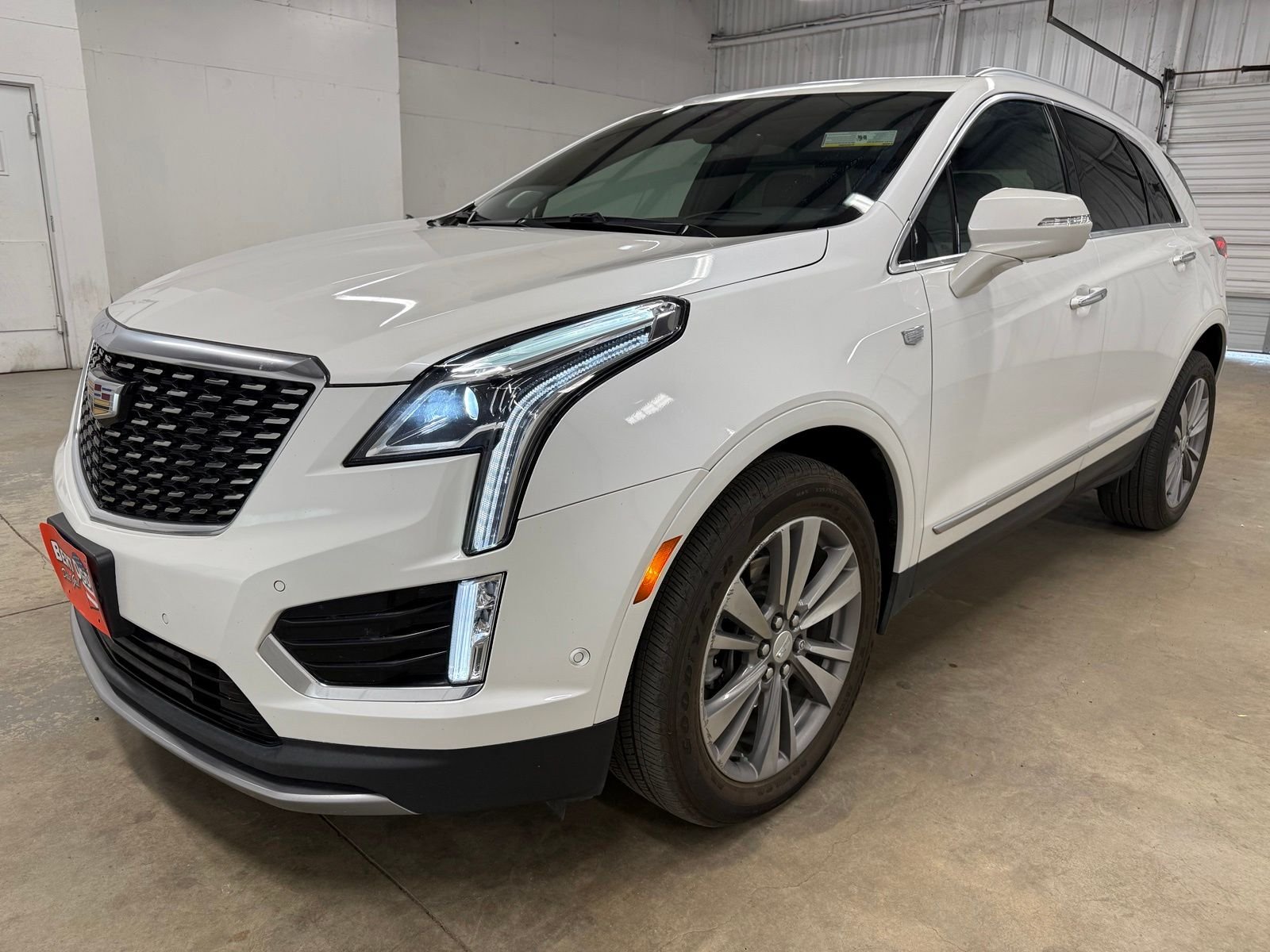 Used 2022 White Cadillac Premium Luxury image 3
