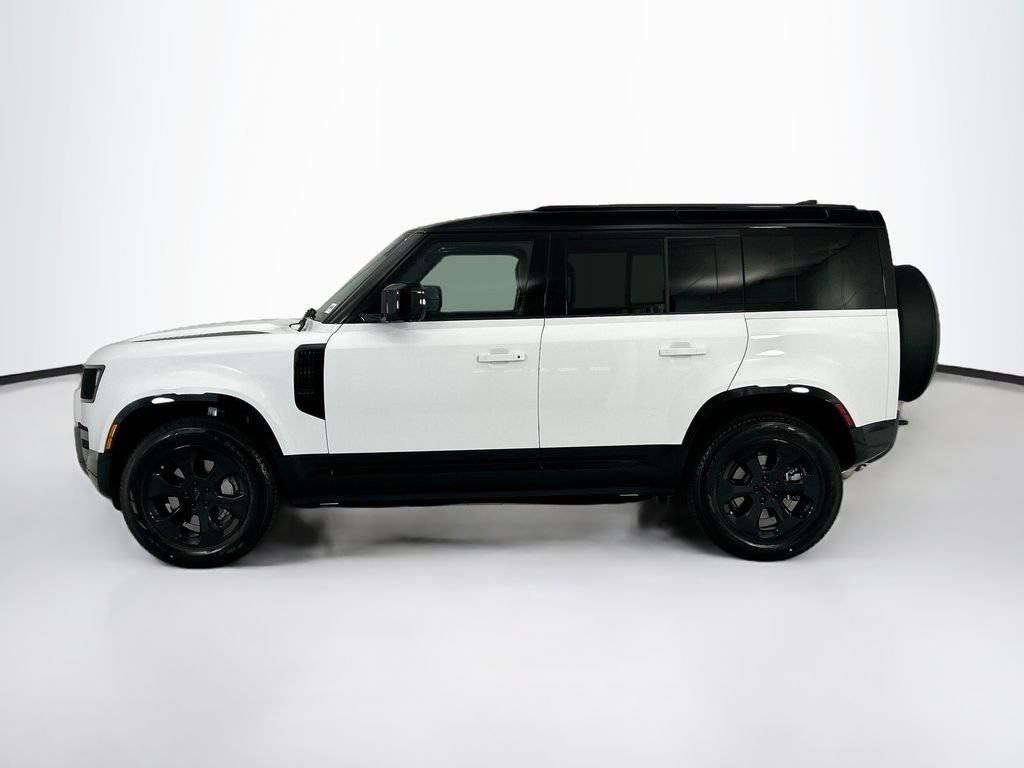 New 2026 Fuji White Land Rover X-Dynamic SE image 8