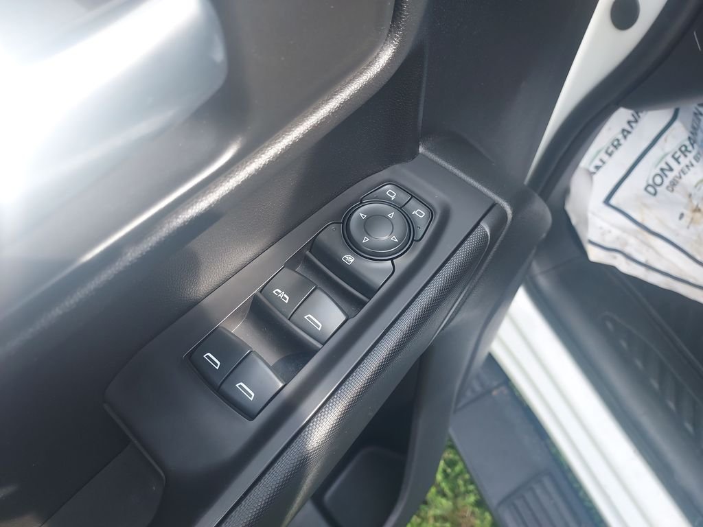 Used 2020 White Chevrolet Custom image 11