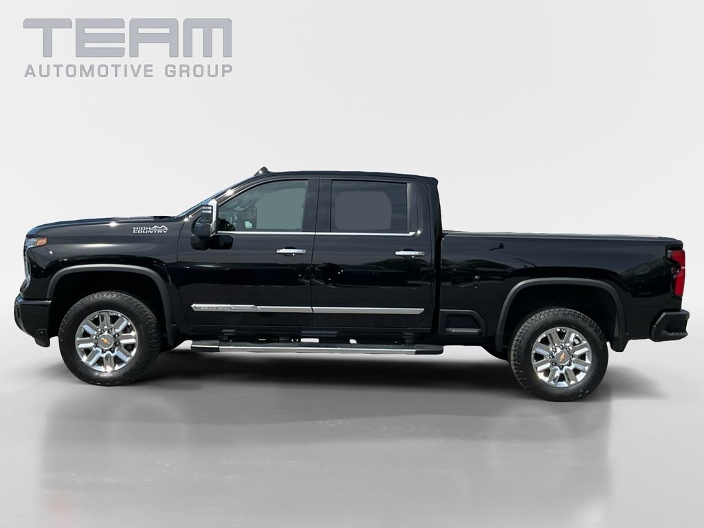 Used 2024 Black Chevrolet High Country image 4