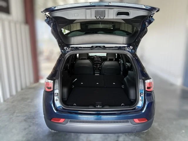 New 2026 Fathom Blue Pearl Coat Jeep Latitude image 37