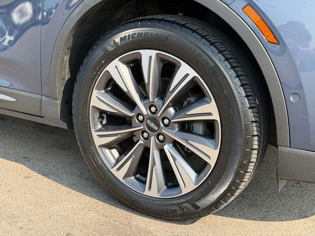Used 2022 Blue Lincoln Reserve image 28