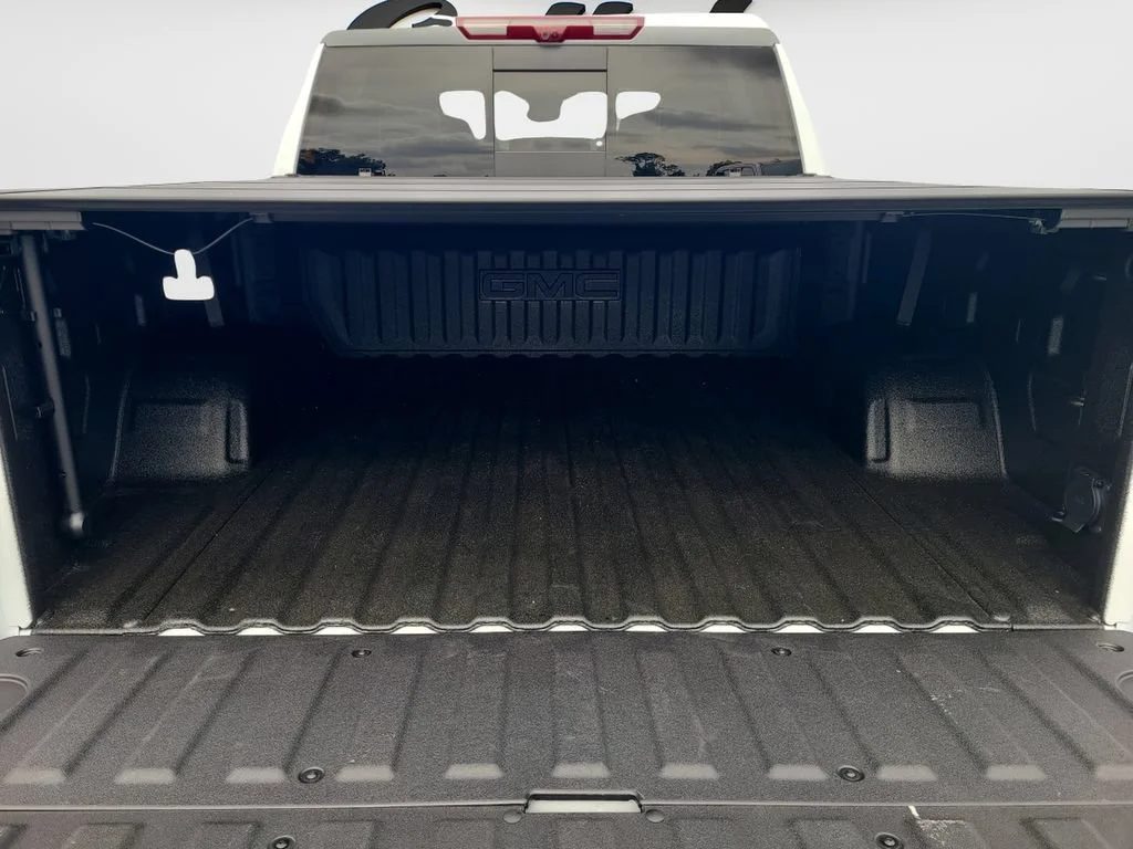 New 2026 Glacier White Tricoat GMC Denali Ultimate image 9