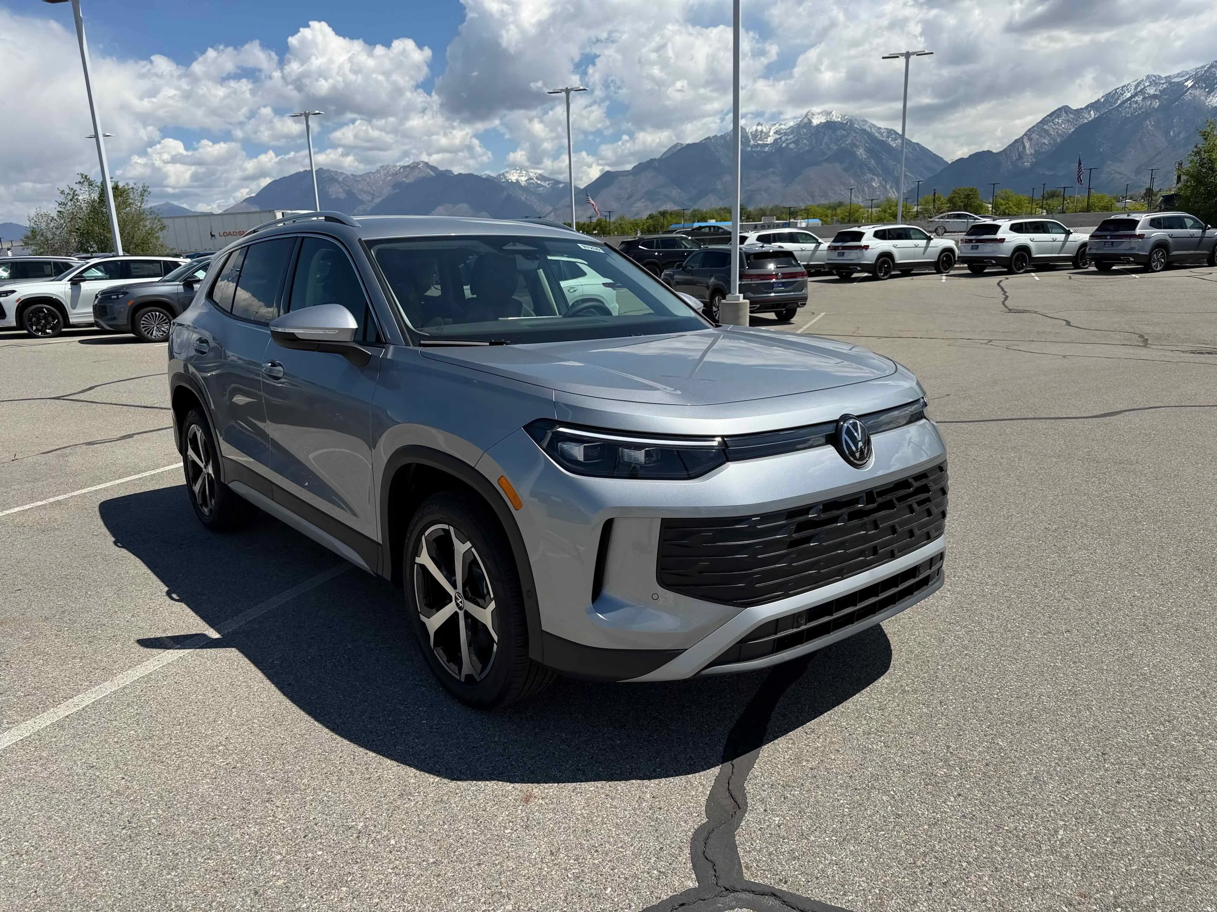 New 2026 Silver Volkswagen SE image 9