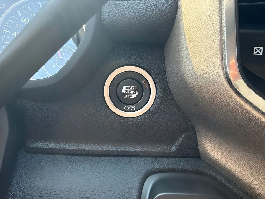 Used 2022 Red Ram Laramie image 17