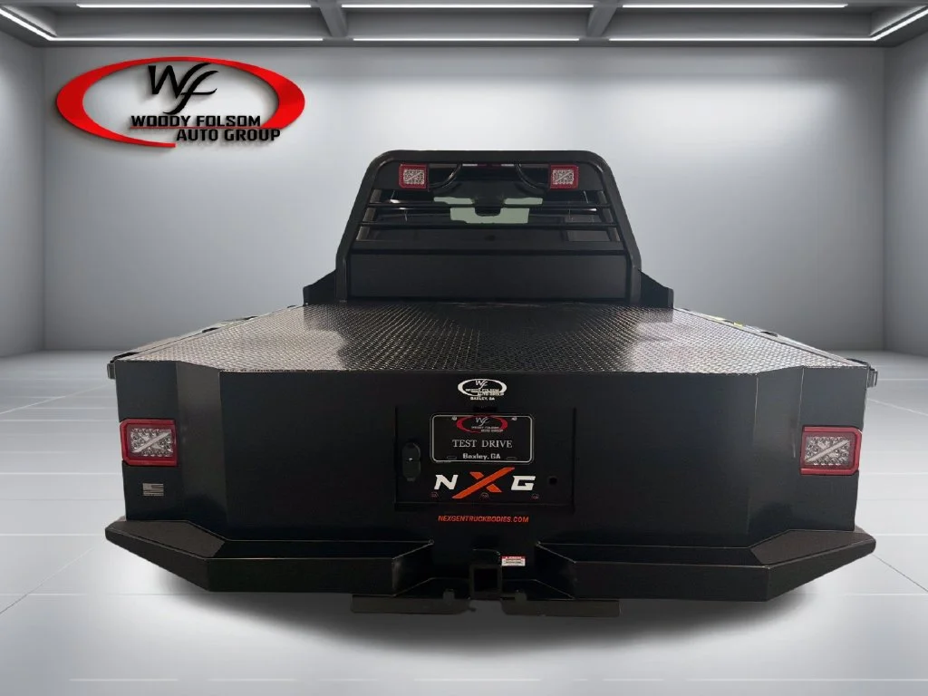 New 2027 Gray Ford XLT image 8