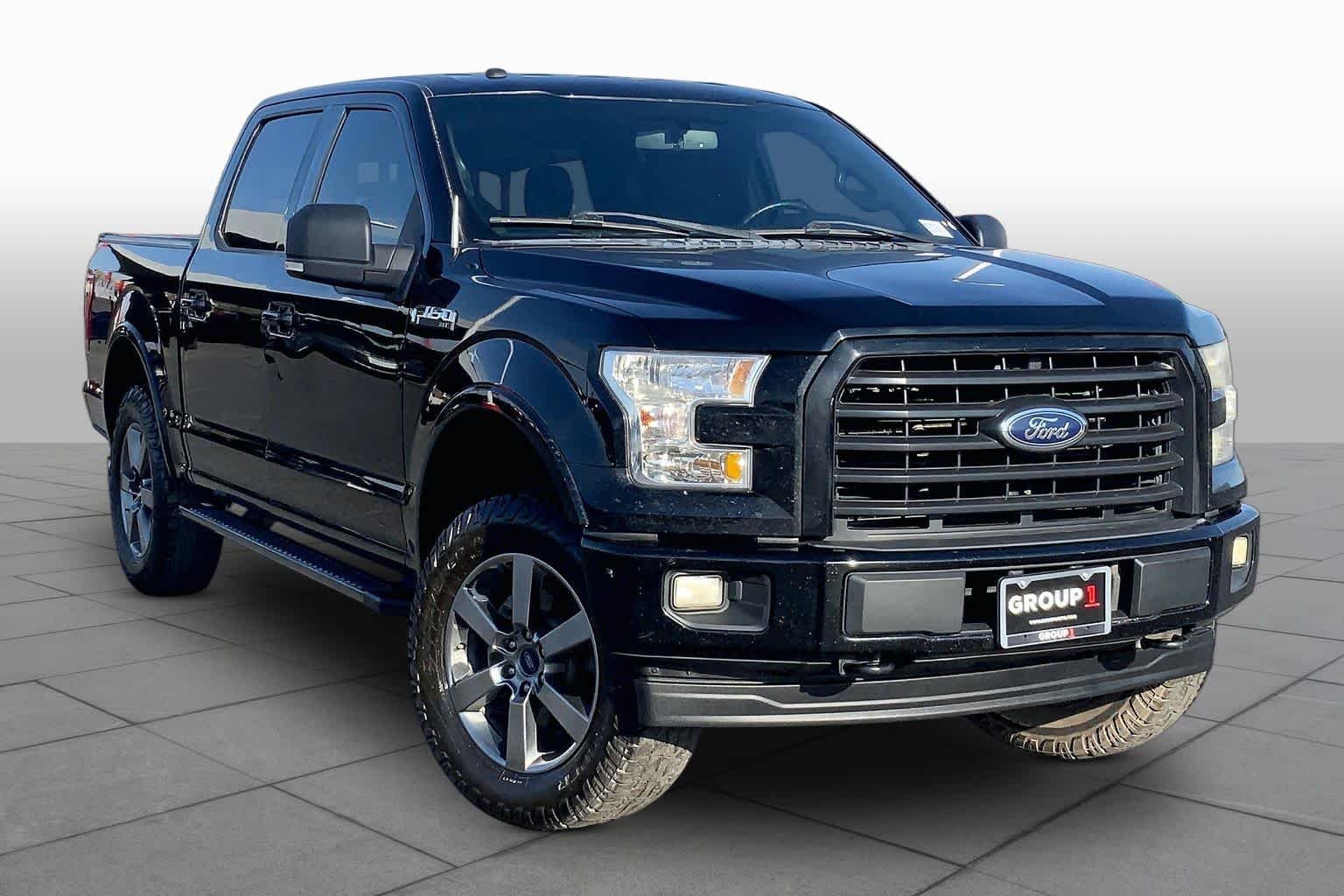 Used 2017 Shadow Black Ford XLT image 3