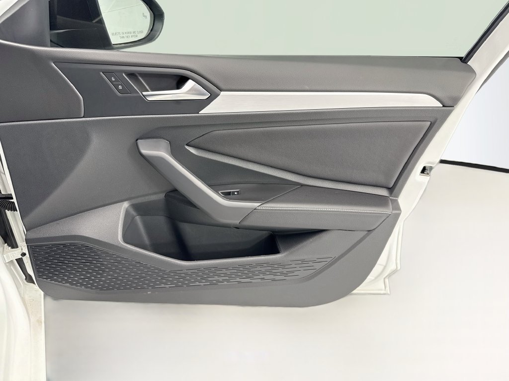 New 2026 White Volkswagen 1.5T Sport image 23