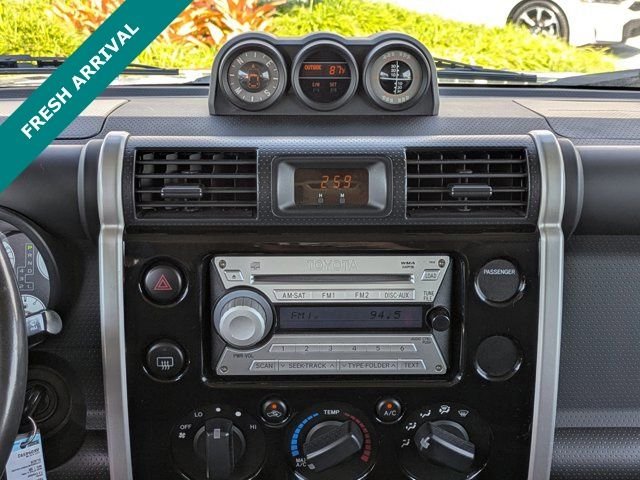 2010 Toyota FJ Cruiser Base - Photo 18