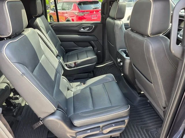 Used 2023 Silver GMC SLT image 15
