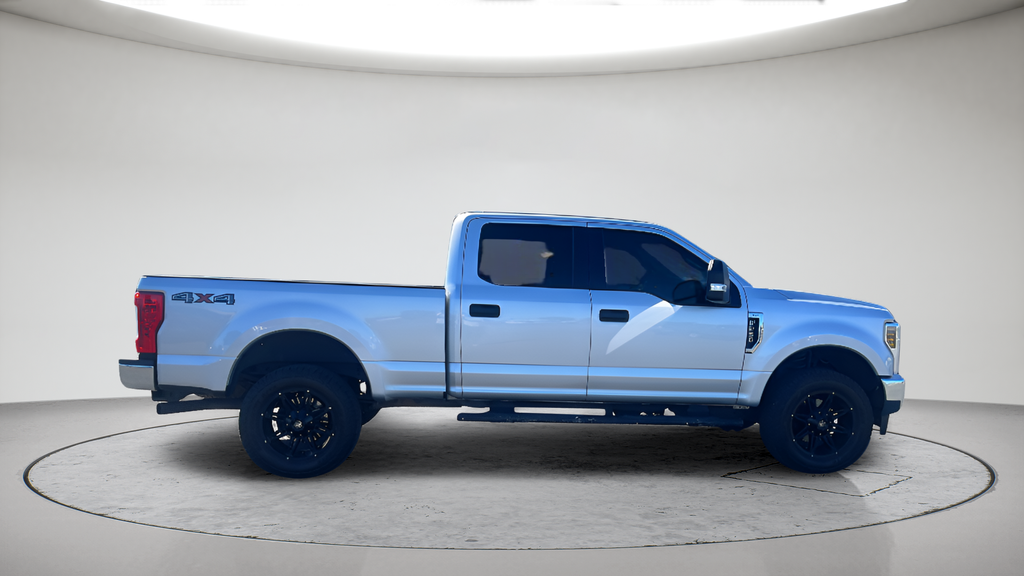 Used 2018 Silver Ford XLT image 22
