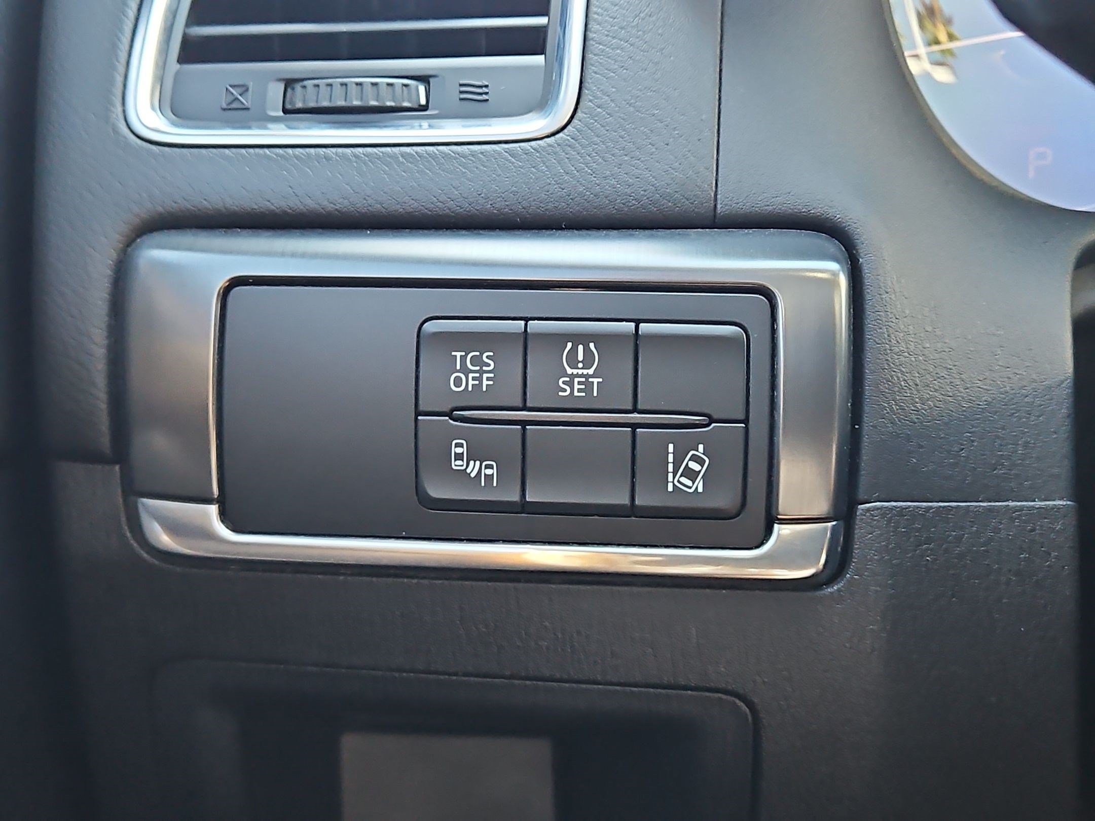 Used 2016 Meteor Gray Mica Mazda Grand Touring image 24