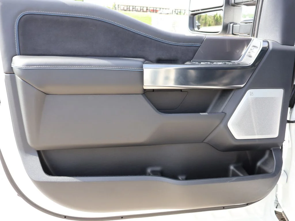 New 2026 Star White Metallic Tri-Coat Ford F-250® Platinum® image 21