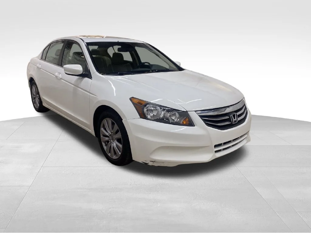 Used 2012 White Honda EX-L image 2