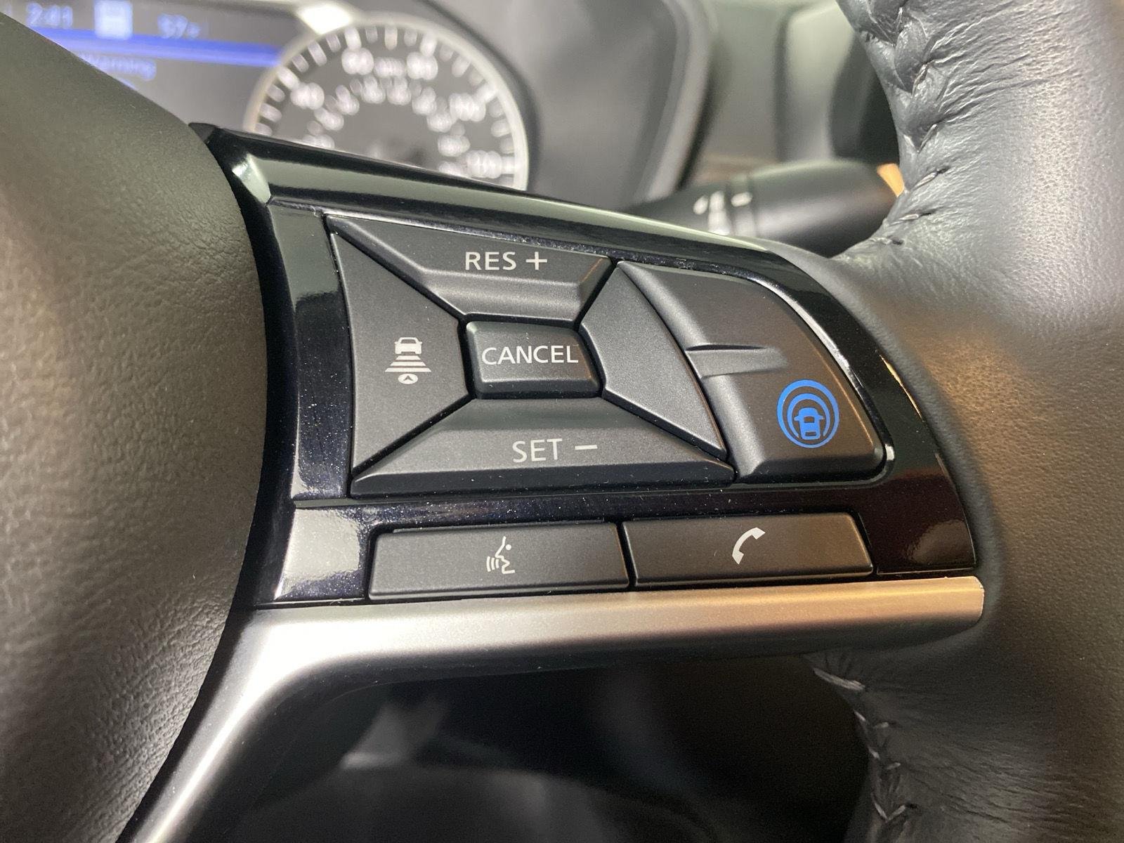 Used 2024 Super Black Nissan 2.5 SV image 16