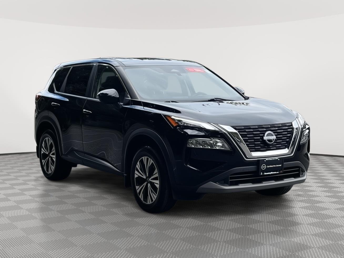 Used 2023 Super Black Nissan SV image 3