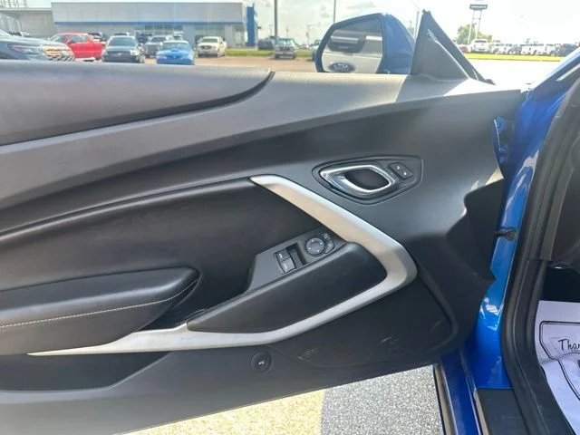 Used 2017 Hyper Blue Metallic Chevrolet SS image 28