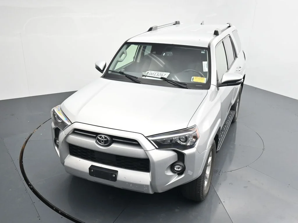 Used 2022 Silver Toyota SR5 Premium image 11