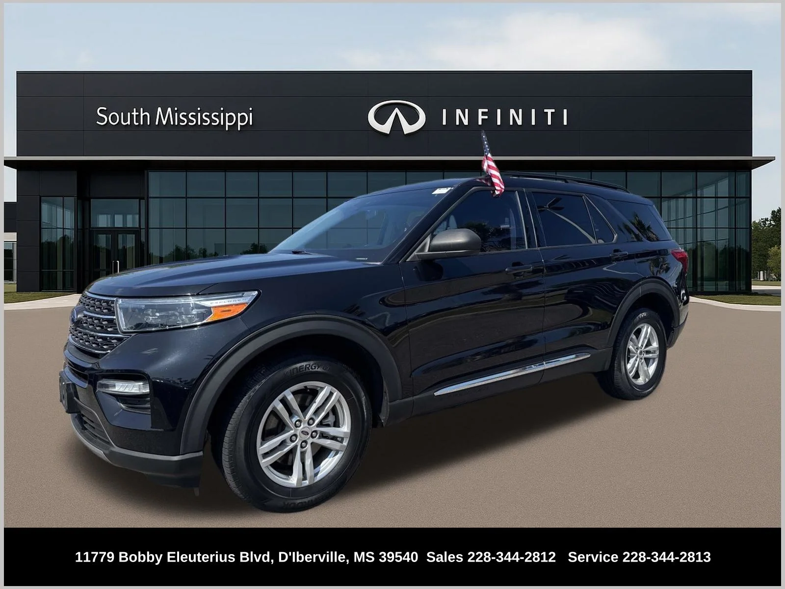 2022 Ford Explorer XLT 4WD's photo