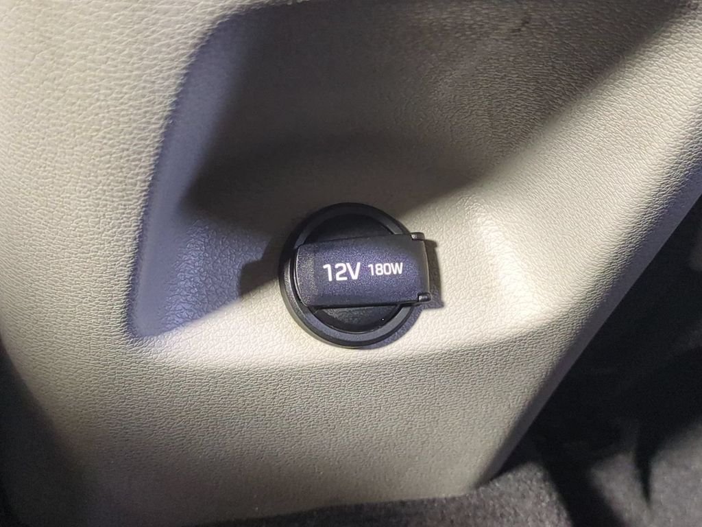 Used 2019 Gray Hyundai SE image 15
