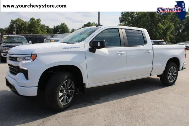 New 2026 Summit White Chevrolet RST image 2