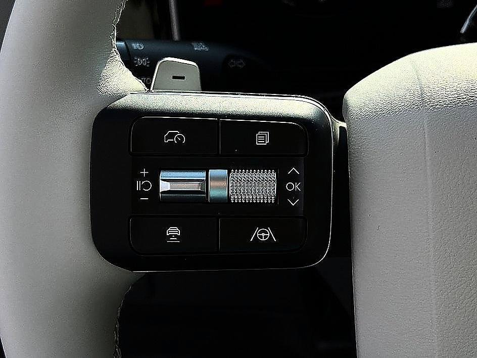 New 2027 Ecotronic Gray Hyundai SEL AWD image 26
