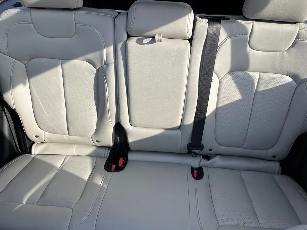 Used 2024 Gray Jeep Anniversary Edition 4xe image 28