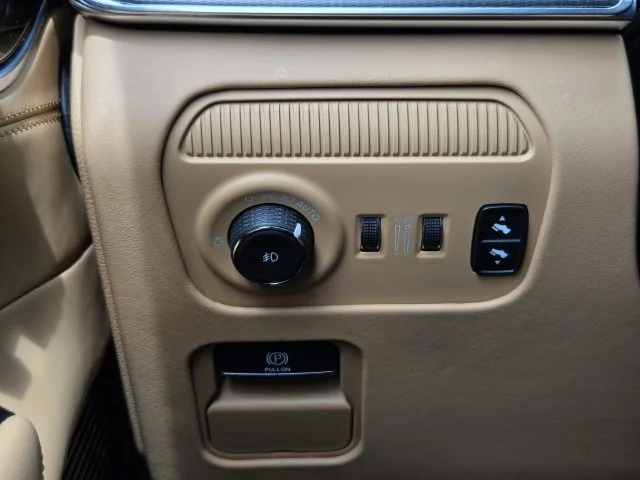 Used 2024 Diamond Black Jeep Series III image 21