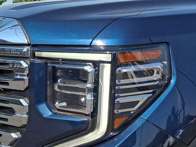Used 2023 Pacific Blue Metallic GMC Denali image 9
