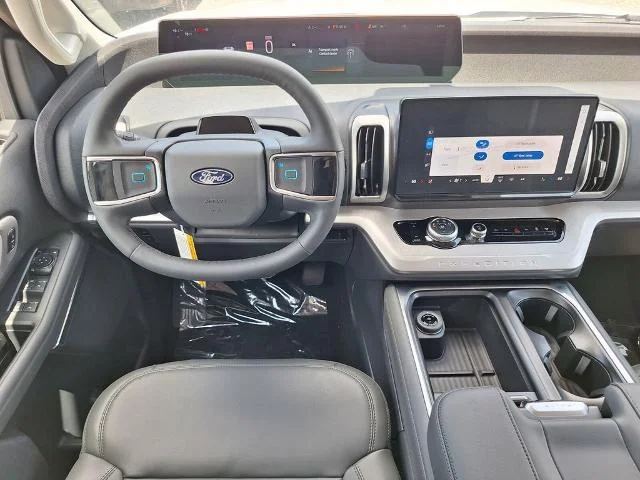 New 2026 Oxford White Ford Active image 36