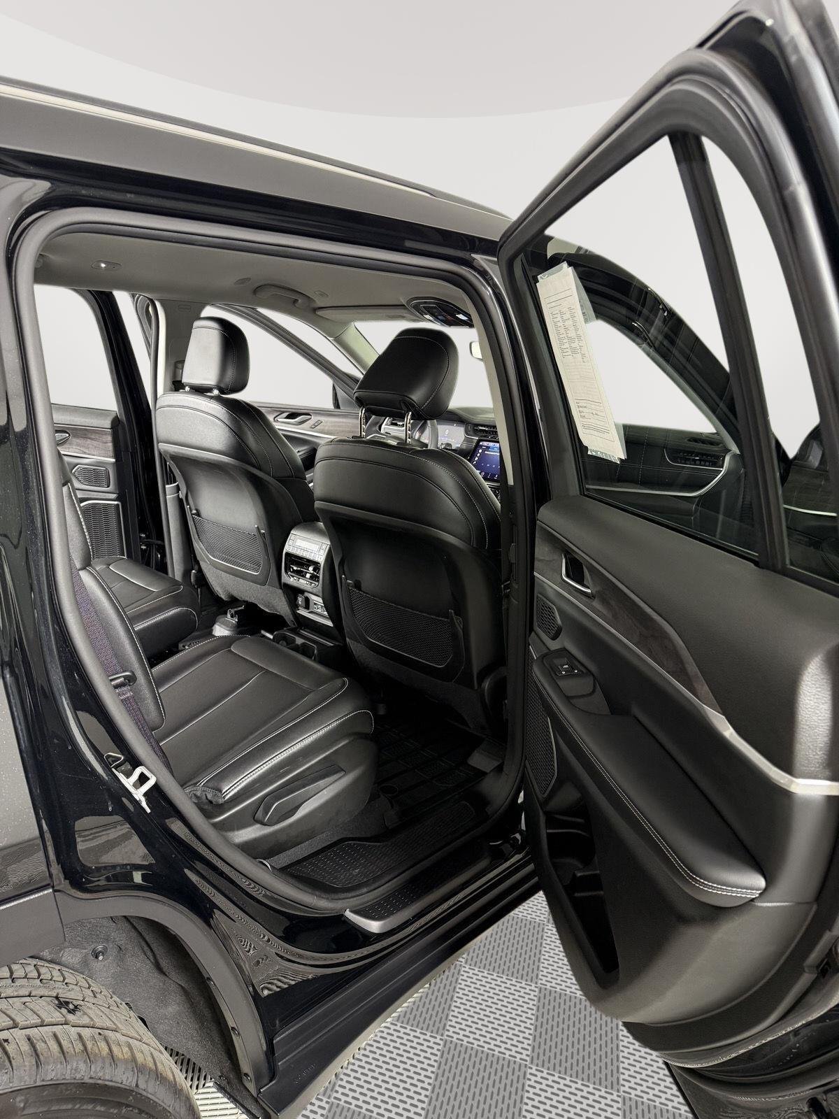 2023 Jeep Grand Cherokee L Limited - Photo 19