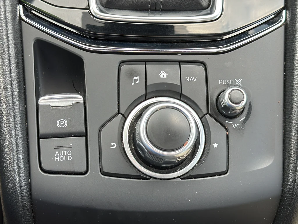 Used 2018 Red Mazda Touring image 27