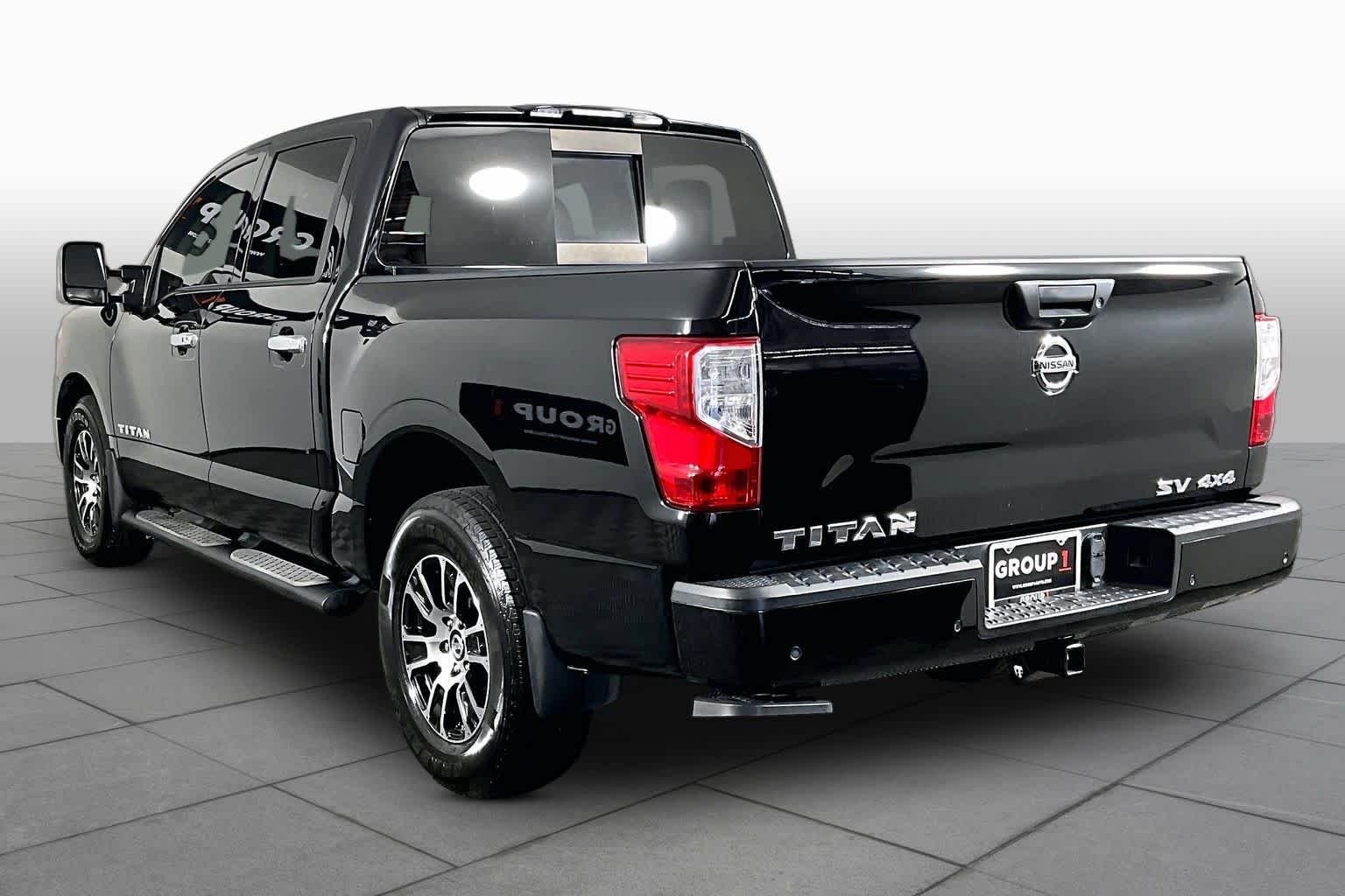 Used 2021 Super Black Nissan SV image 12