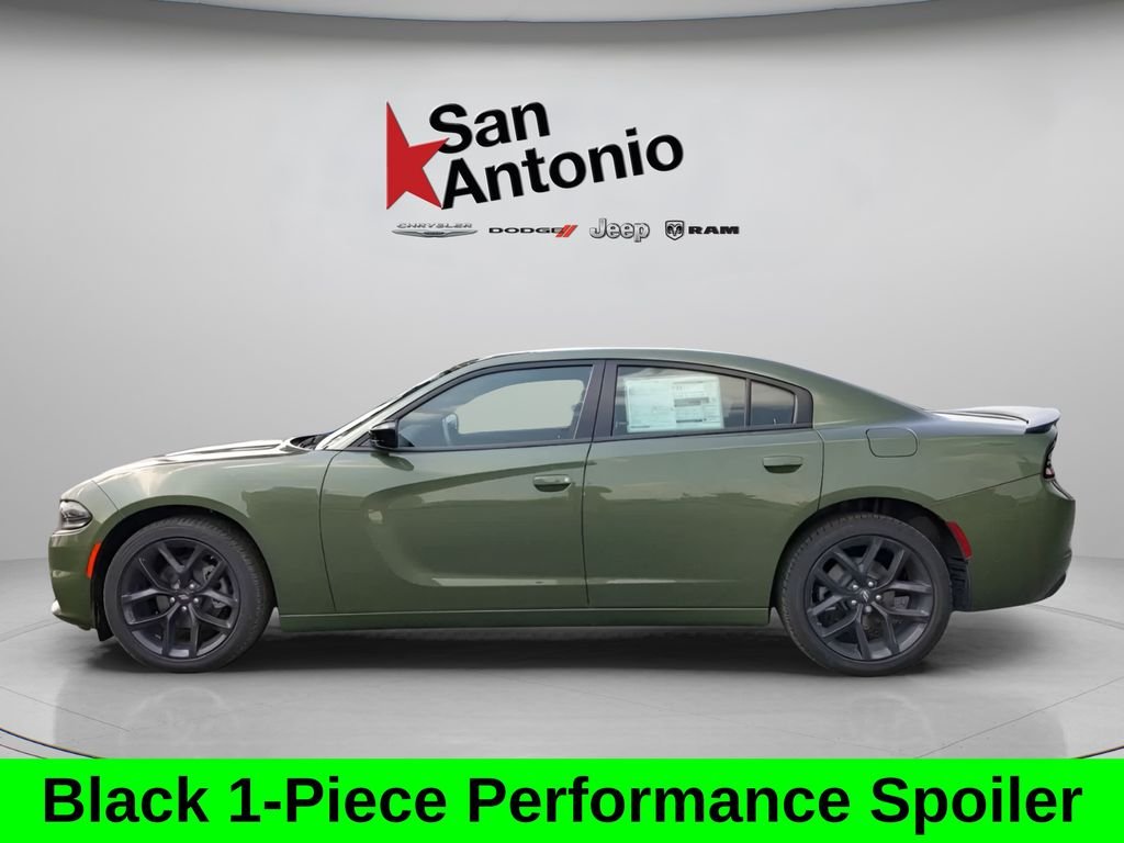 Used 2022 Green Dodge SXT image 8