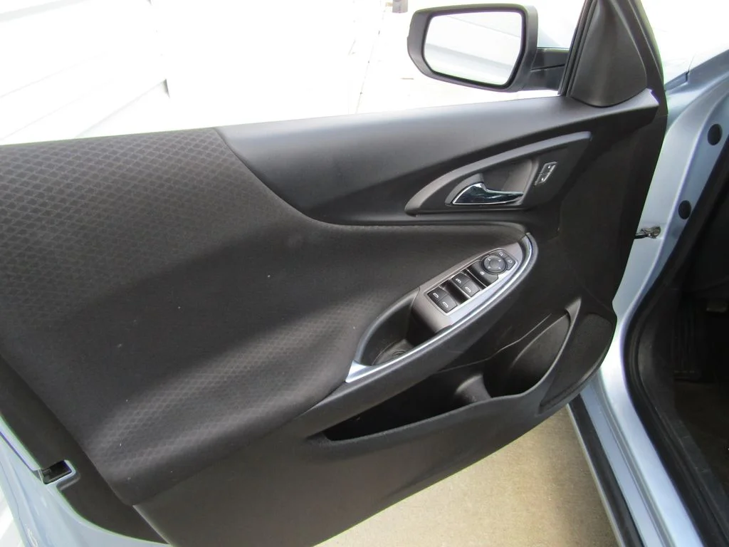 Used 2018 Blue Chevrolet LT image 16