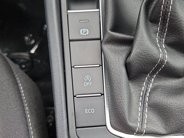 2026 Volkswagen Jetta Sport - Photo 7
